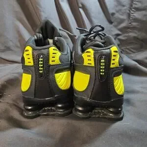 Nike Shox Shocks Gray / Neon Yellow Shoes - Size 7 - BQ9001-008 - Enigma Nike Shox Shocks Gray / Neon Yellow Shoes - Size 7 - BQ9001  main image 2
